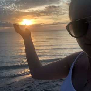 Meet your Posher, Gabriela